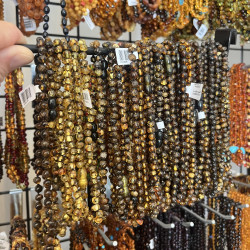 Baltık Damla Kehribar Bebek ve Çocuk Kolyesi — Fosilli Toprak Renk, Sertifikalı Hakiki (ipek-130)