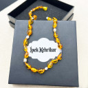 Kız Erkek, İnci Detaylı, Yassı Kesim Baltık Kehribar Kolye, Sertifikalı (ipek-349)