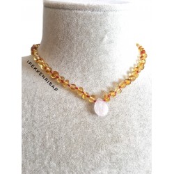 İpek Kehribar Orjinal Sertifikali Baltik Damla Litvanya Kuvars Uclu Bebek Kolyesi ipek-148